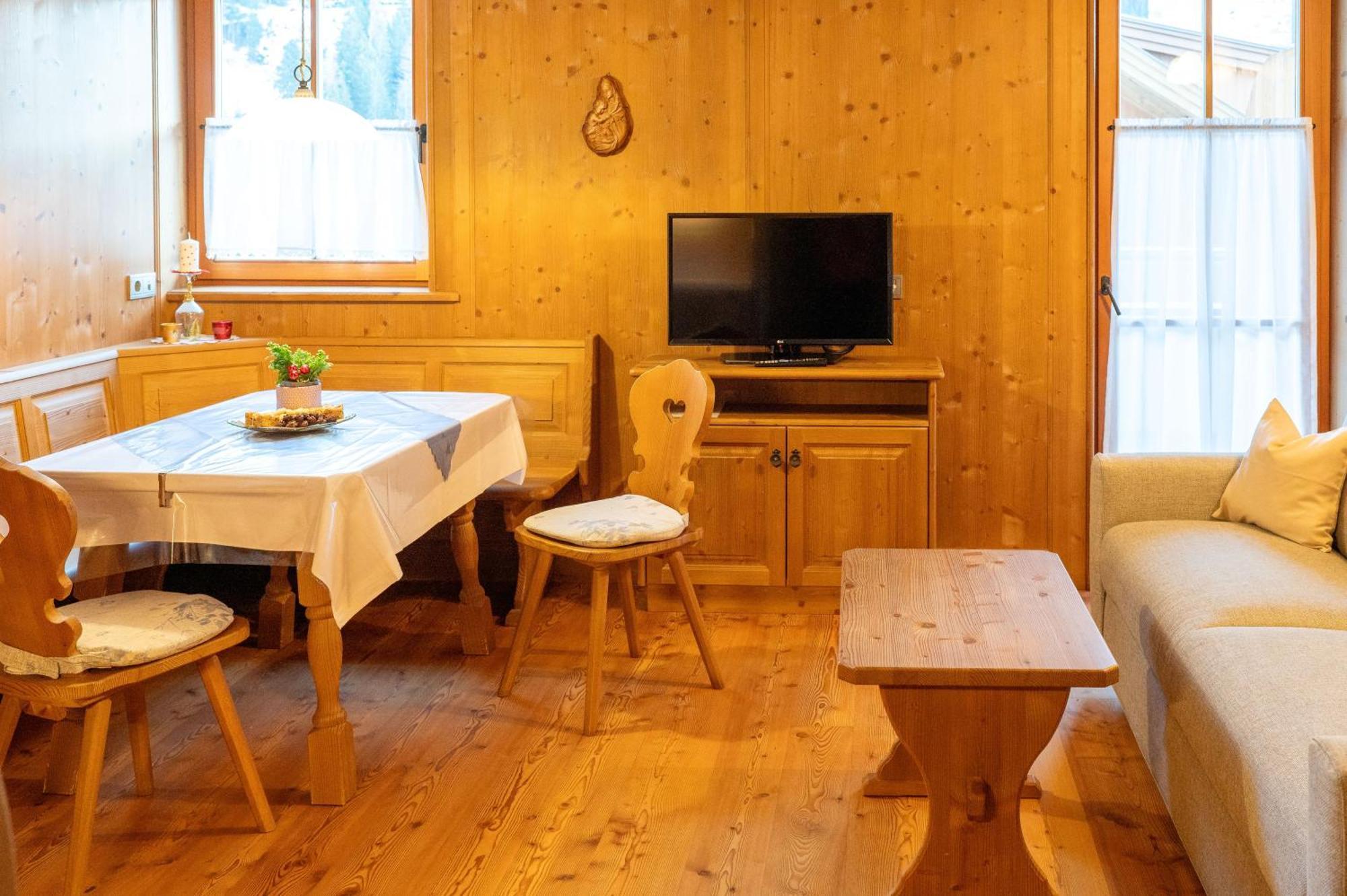 Ansitz Steiner Apartment Dobbiaco Luaran gambar